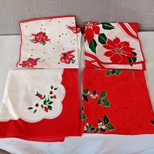 Vintage Christmas Cloth Napkins Set of 4 Holly Poinsettia Red Bows Holiday Decor